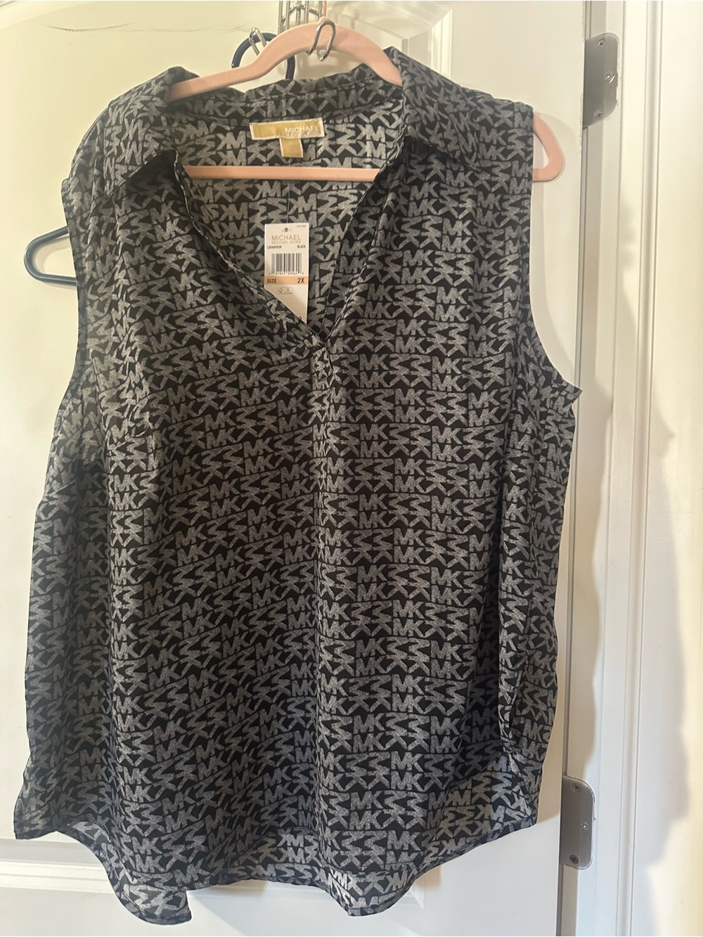 Michael Kors Black & Gray Sleeveless Logo Blouse NWT 2x
